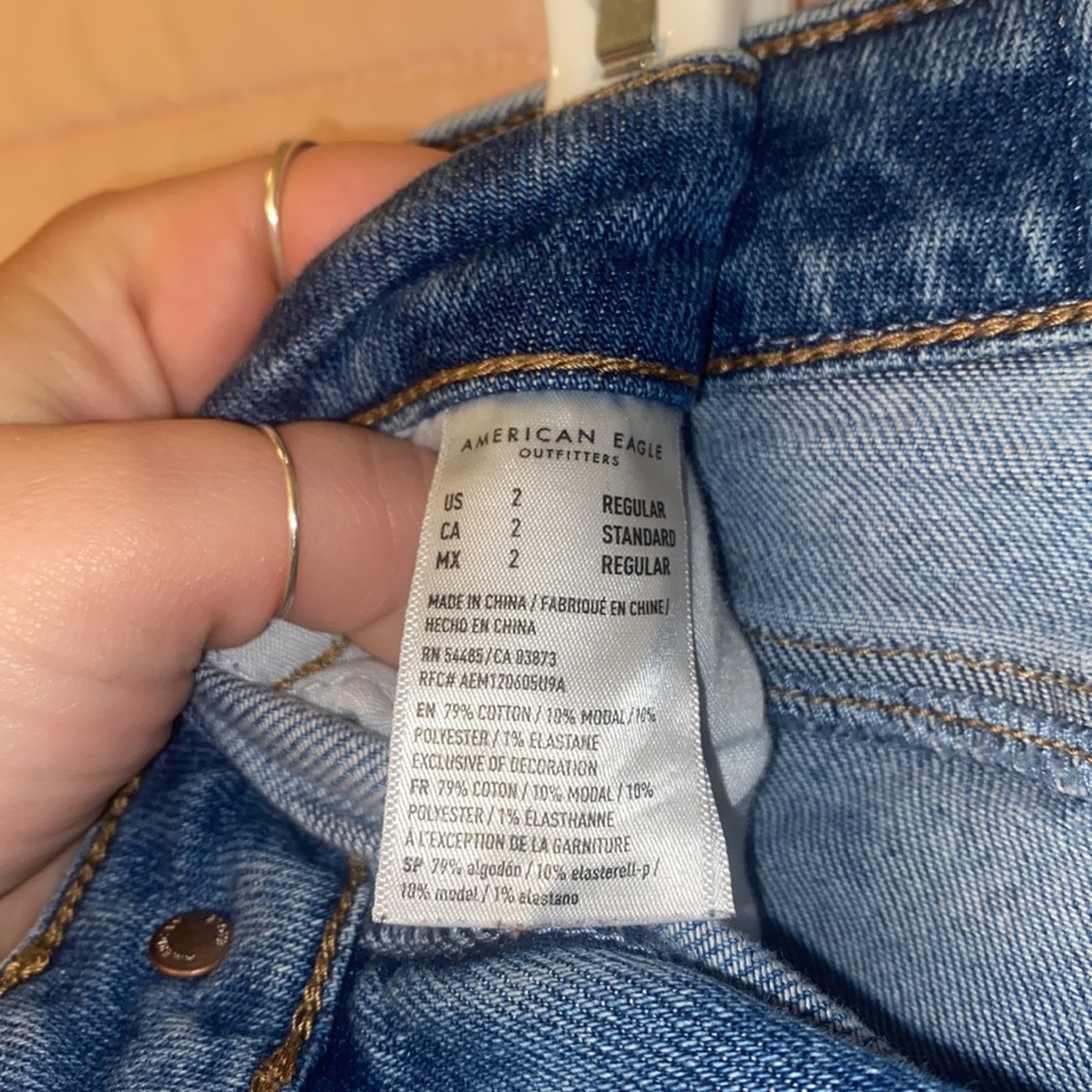 American Eagle Jeans size 2 - Picture 3 of 4